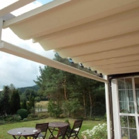 alumīnija nojume terase pergola ar atveramu auduma jumtu